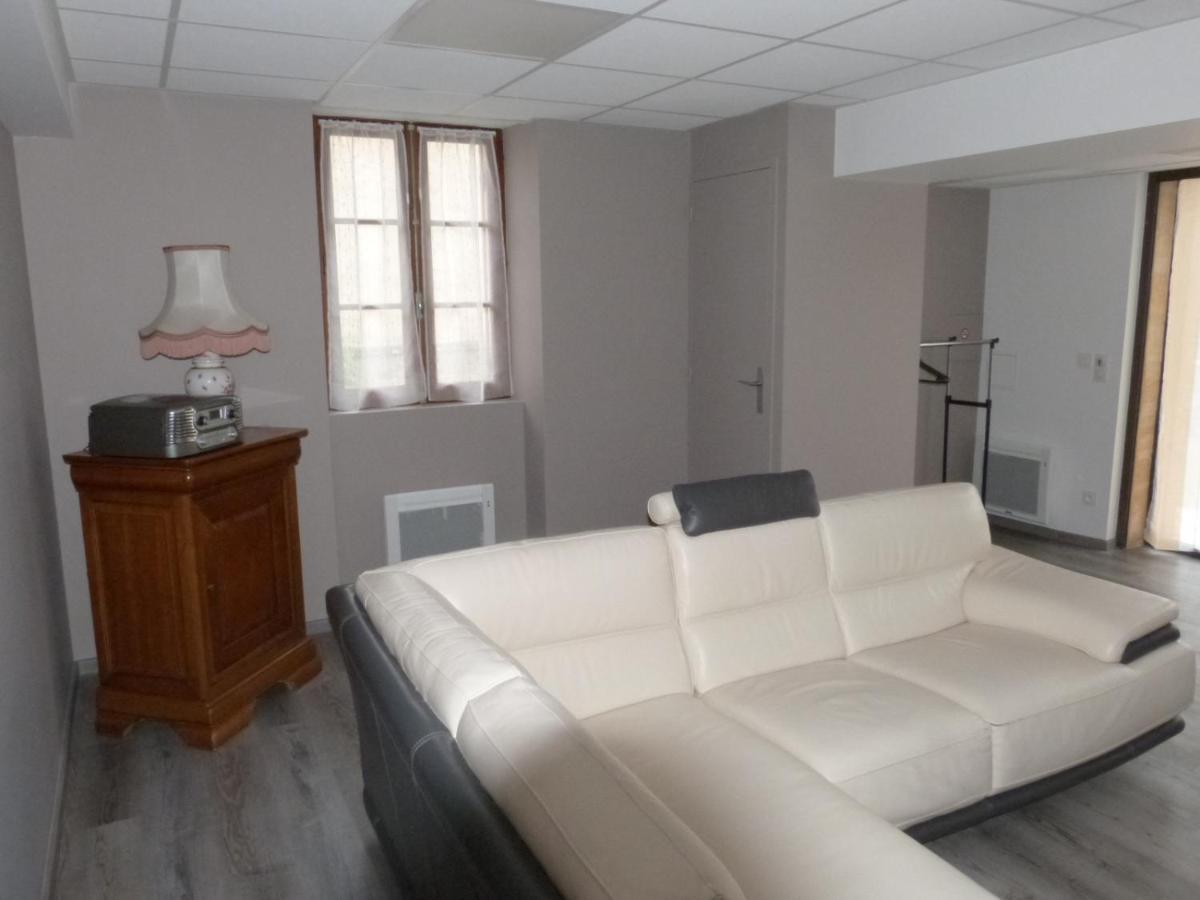 הוילה Logement Spacieux Rez-De-Chaussee, Jardin, Stationnement Devant, A 5 Minutes A Pied Du Centre De Sarlat מראה חיצוני תמונה