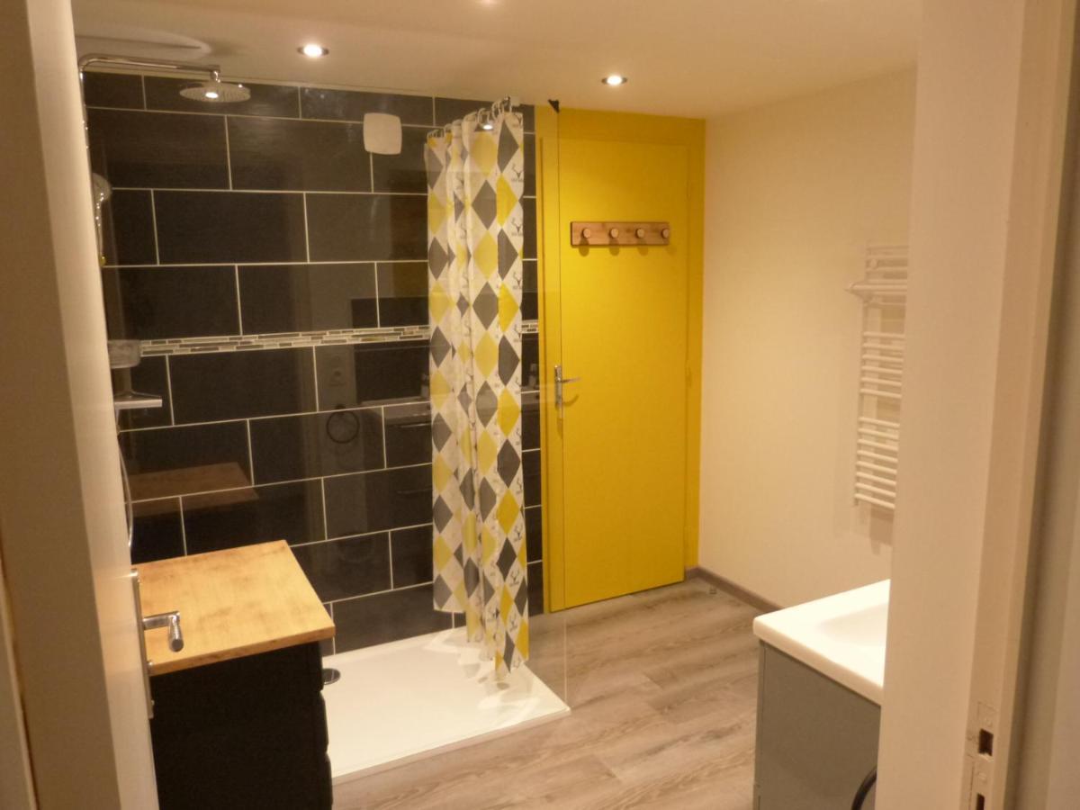 הוילה Logement Spacieux Rez-De-Chaussee, Jardin, Stationnement Devant, A 5 Minutes A Pied Du Centre De Sarlat מראה חיצוני תמונה