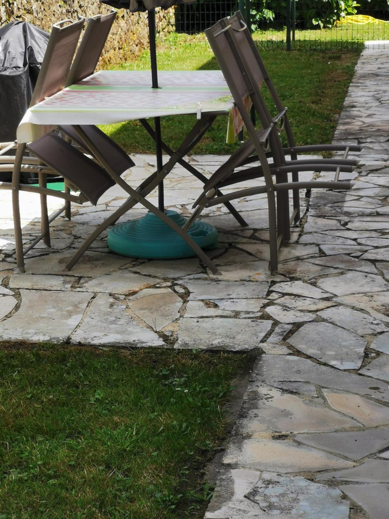 הוילה Logement Spacieux Rez-De-Chaussee, Jardin, Stationnement Devant, A 5 Minutes A Pied Du Centre De Sarlat מראה חיצוני תמונה